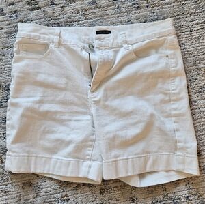 Ann Taylor White Women's Shorts Size 2 Small